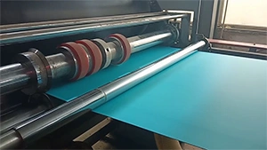 Production et Chargement de Papier Couleur